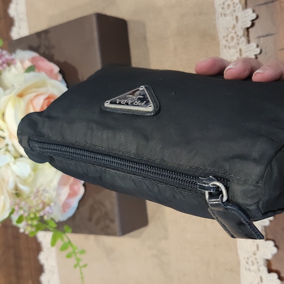 Authentic Prada pouch - Picture 6 of 8